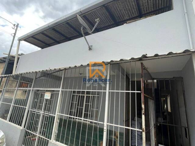 #RN103 - Casa para Venda em Manhuaçu - MG - 2