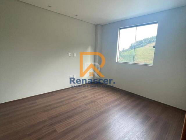 Casa para Venda em Manhuaçu - 2