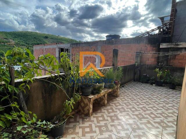 Casa para Venda em Manhuaçu - 2